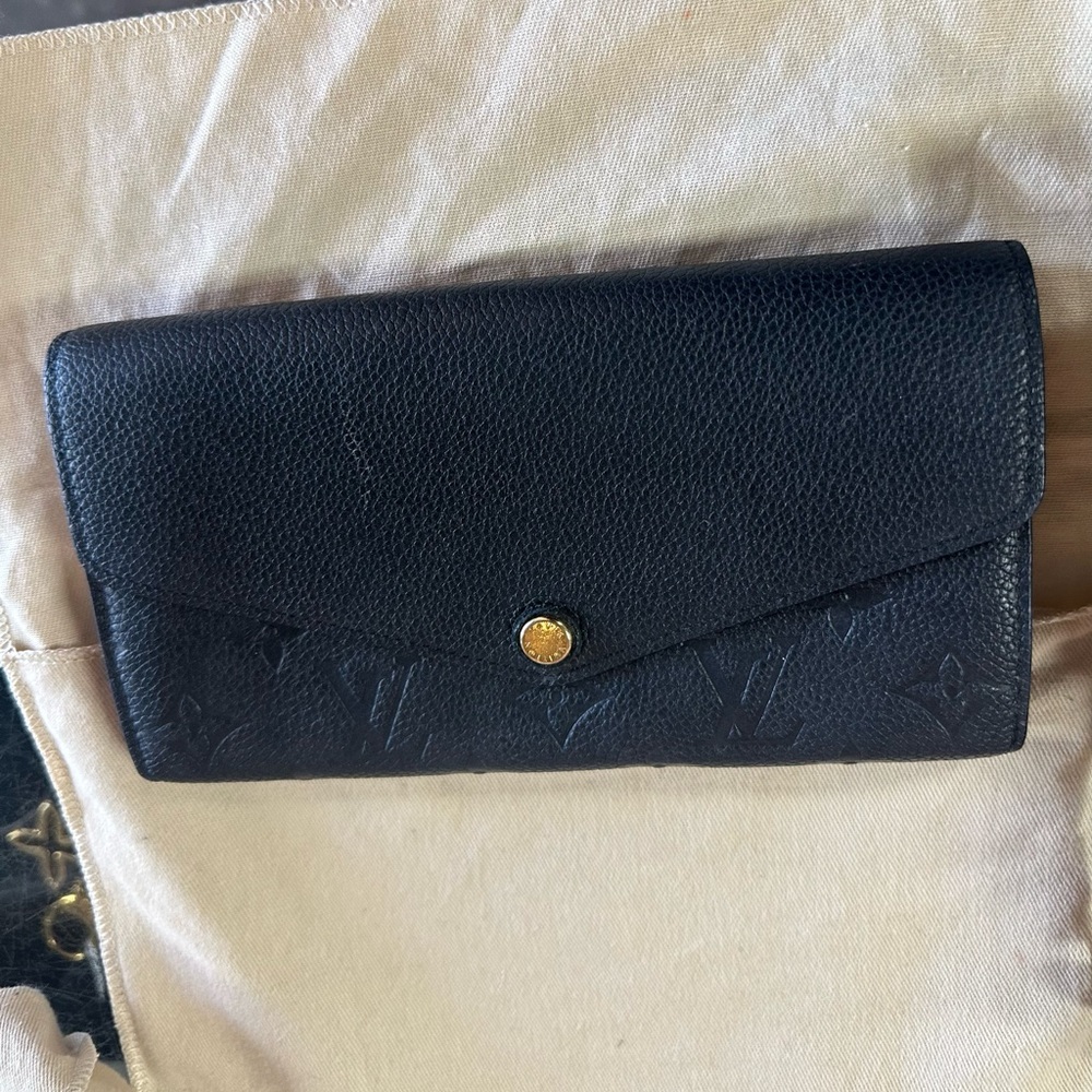 Louis Vuitton Black Monogram Sarah Wallet